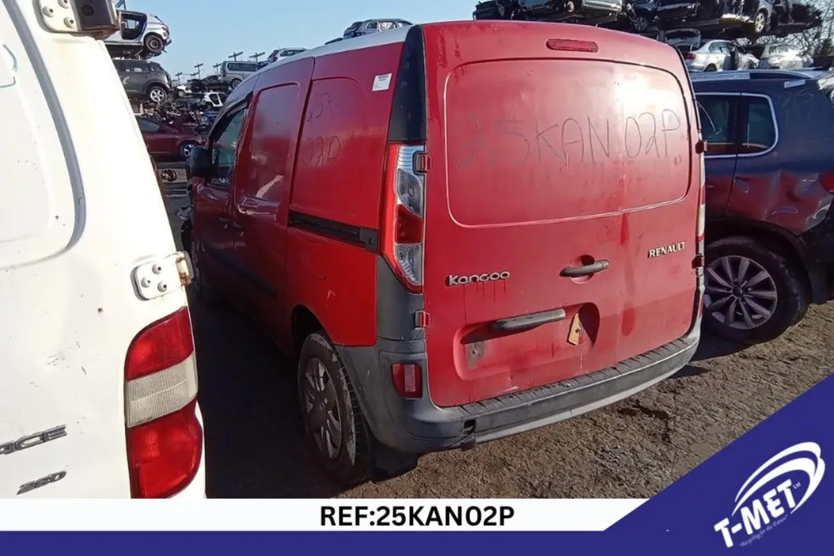 2014 RENAULT KANGOO BREAKING FOR PARTS - Image 2