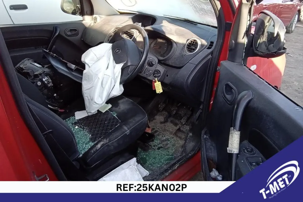 2014 RENAULT KANGOO BREAKING FOR PARTS - Image 4