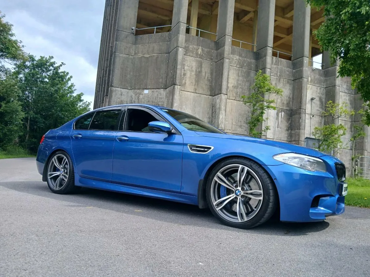 BMW M5  4.4 V8 560BHP NCT 4/26 - Image 2