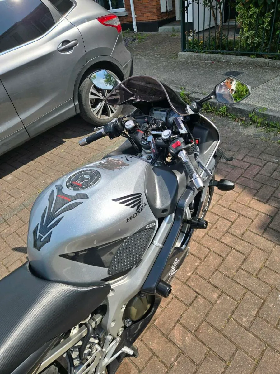 2006 Honda CBR 600F MODEL - Image 4