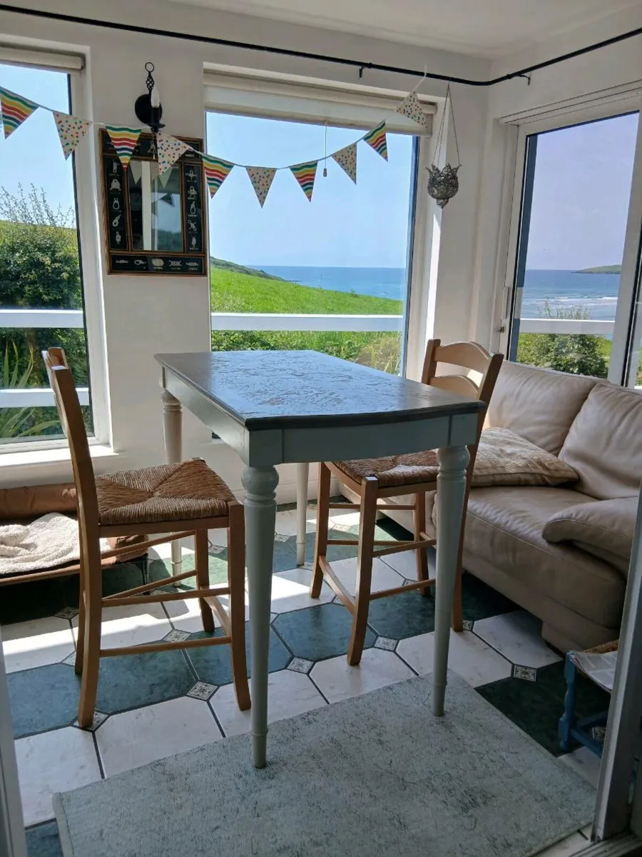 High top table & 2 chairs - Image 1