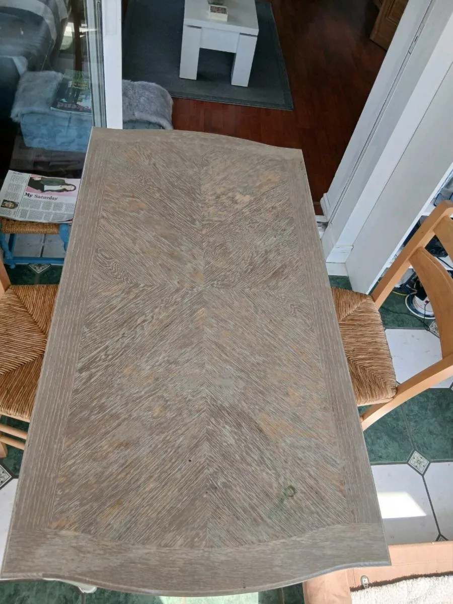High top table & 2 chairs - Image 3