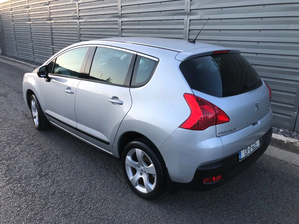 2013 Peugeot 3008 Low KMS - Image 3