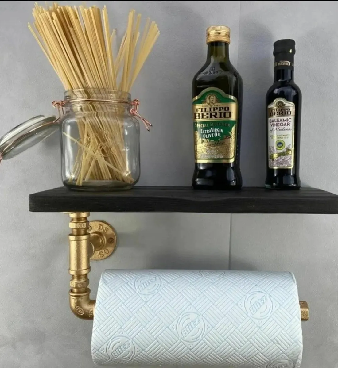Industrial pipe kitchen towel holder - Image 1