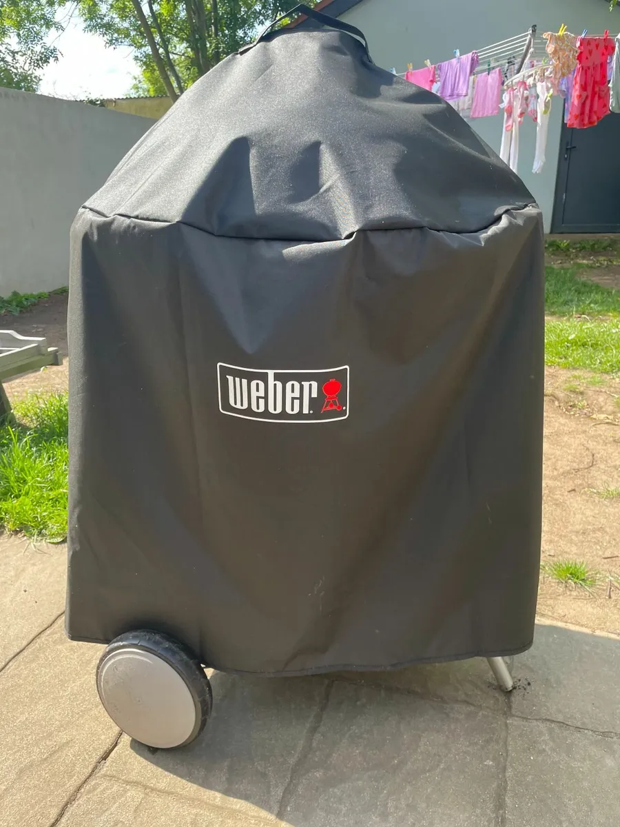 Weber Charcoal BBQ - Image 3