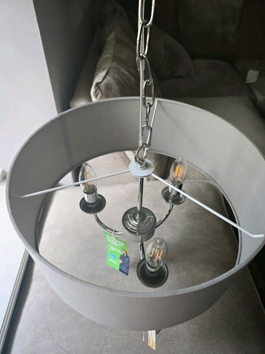 Westbury 3 light chandelier. New with tags - Image 3
