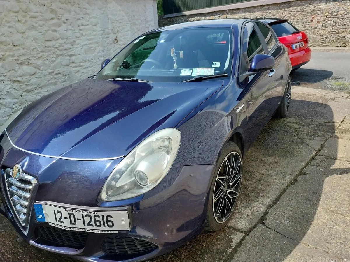 Alfa Romeo Giulietta 2012 - Image 1