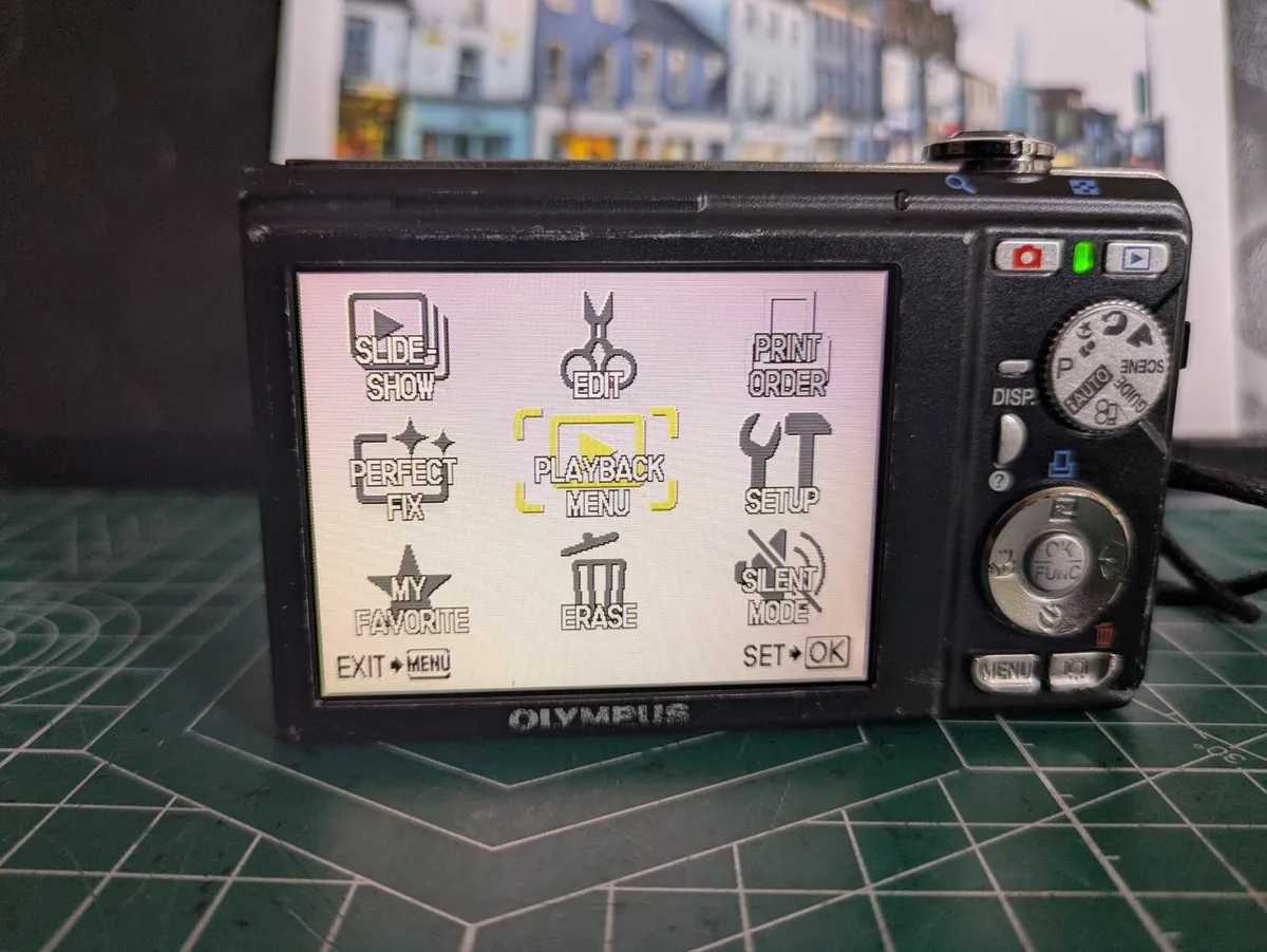 Olympus FE-370 8MP CCD digital compact camera - Image 4