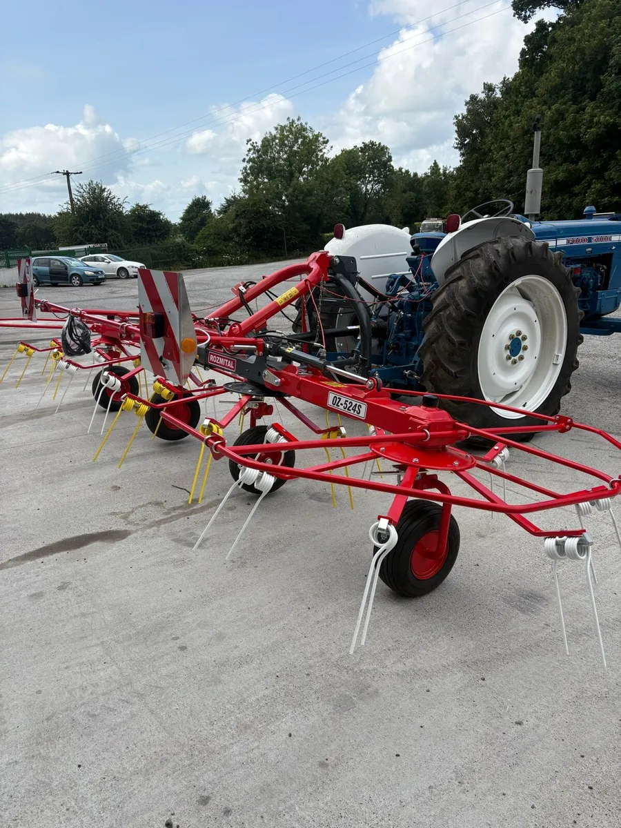 Rozmital OZ-524S tedder - Image 1