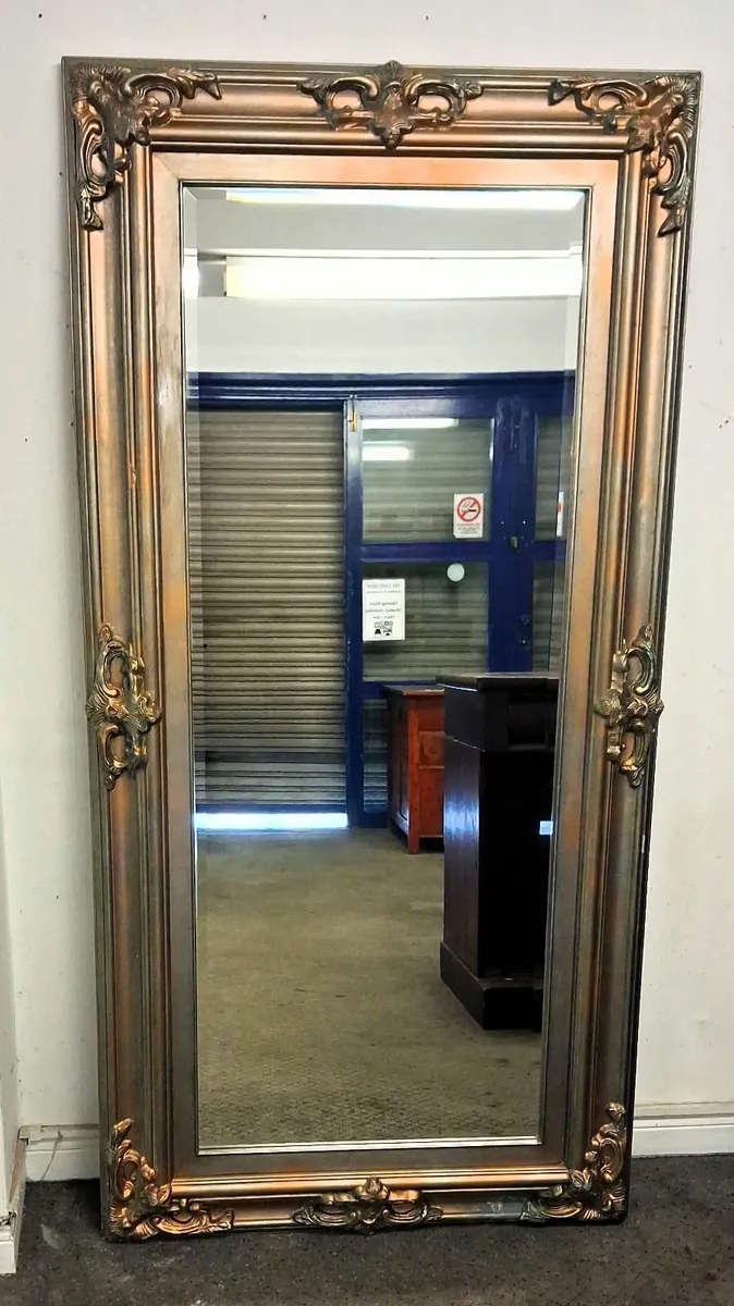 LARGE LEAN TO MIRROR - Image 1