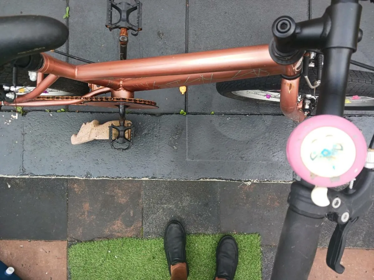 Kids bike - Image 3