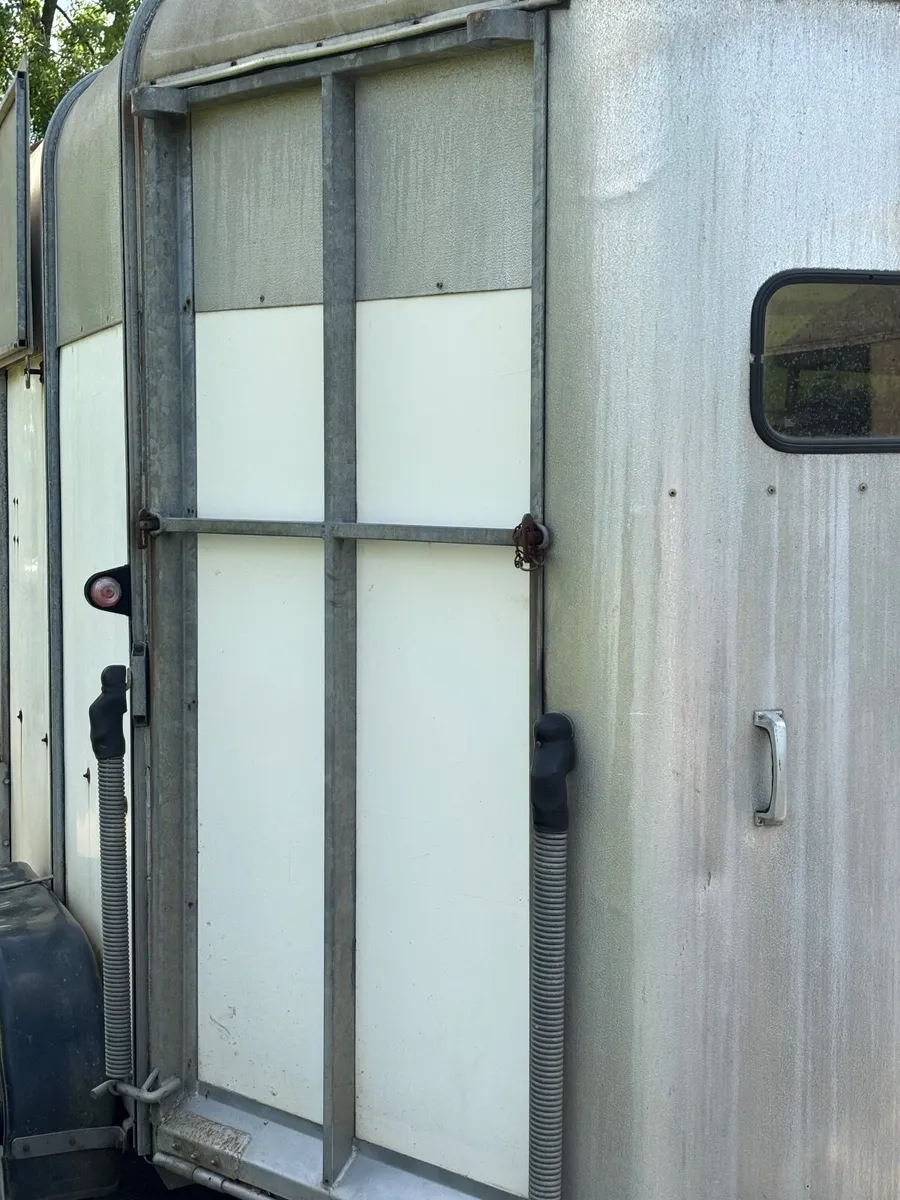 Horsebox - Image 2