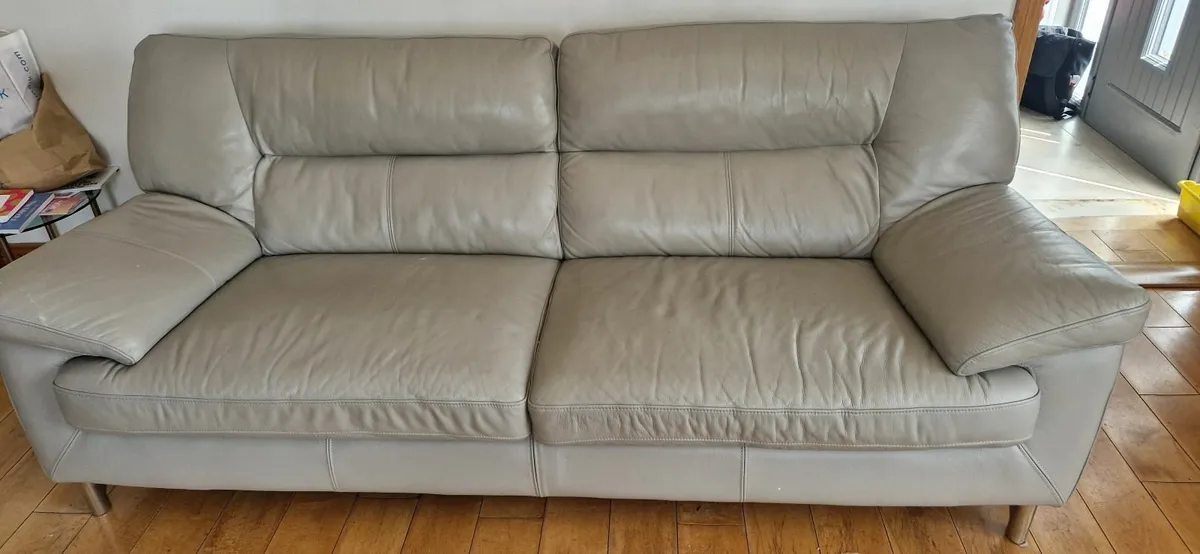 Sofa - Image 3
