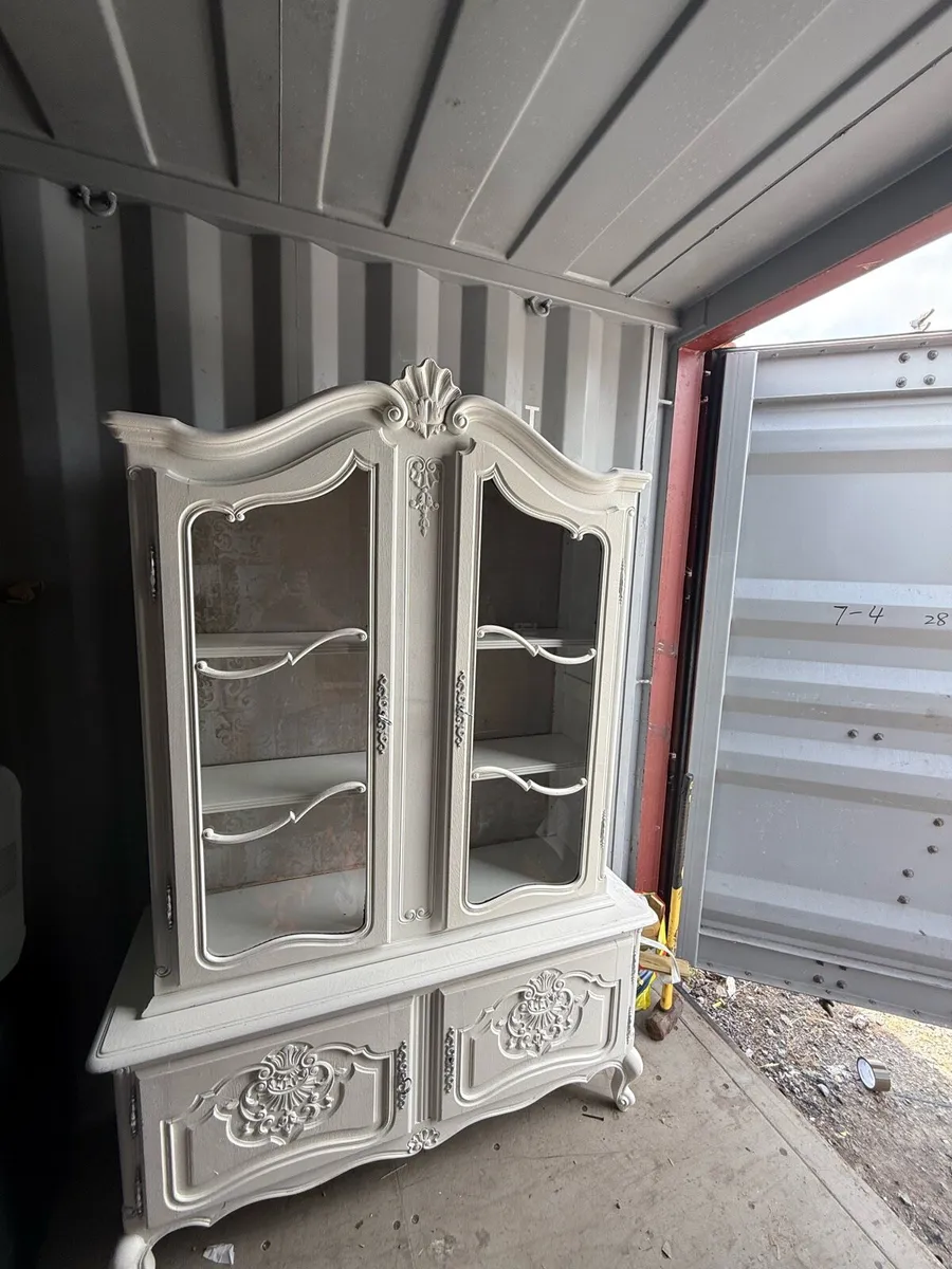 Cabinet - Image 2