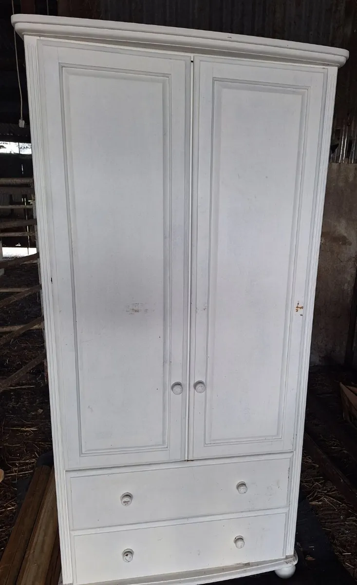 Wardrobe - Image 2