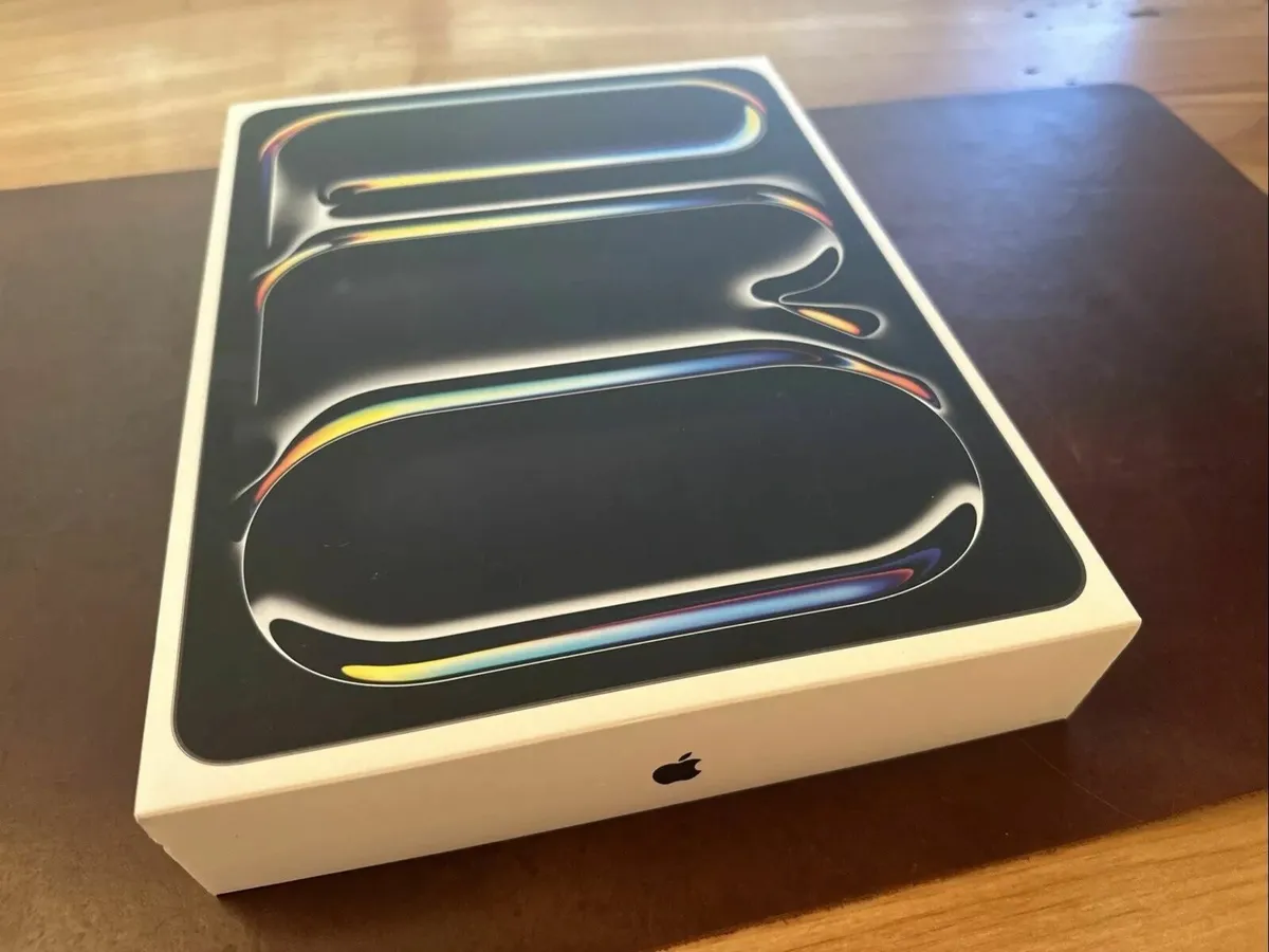 NEW Apple iPad Pro 13 Wi-Fi Cellular with Keyboard - Image 1