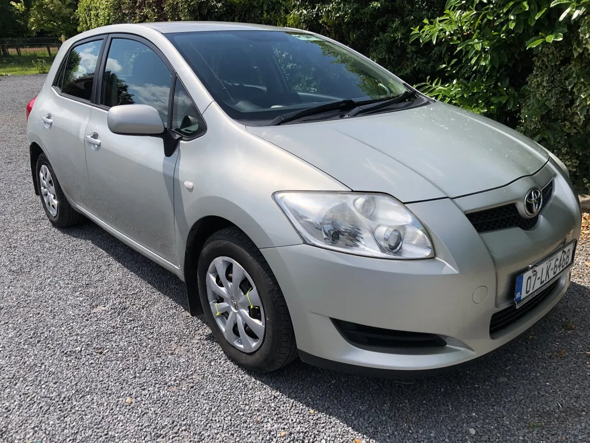 Toyota Auris 2007 - Image 1