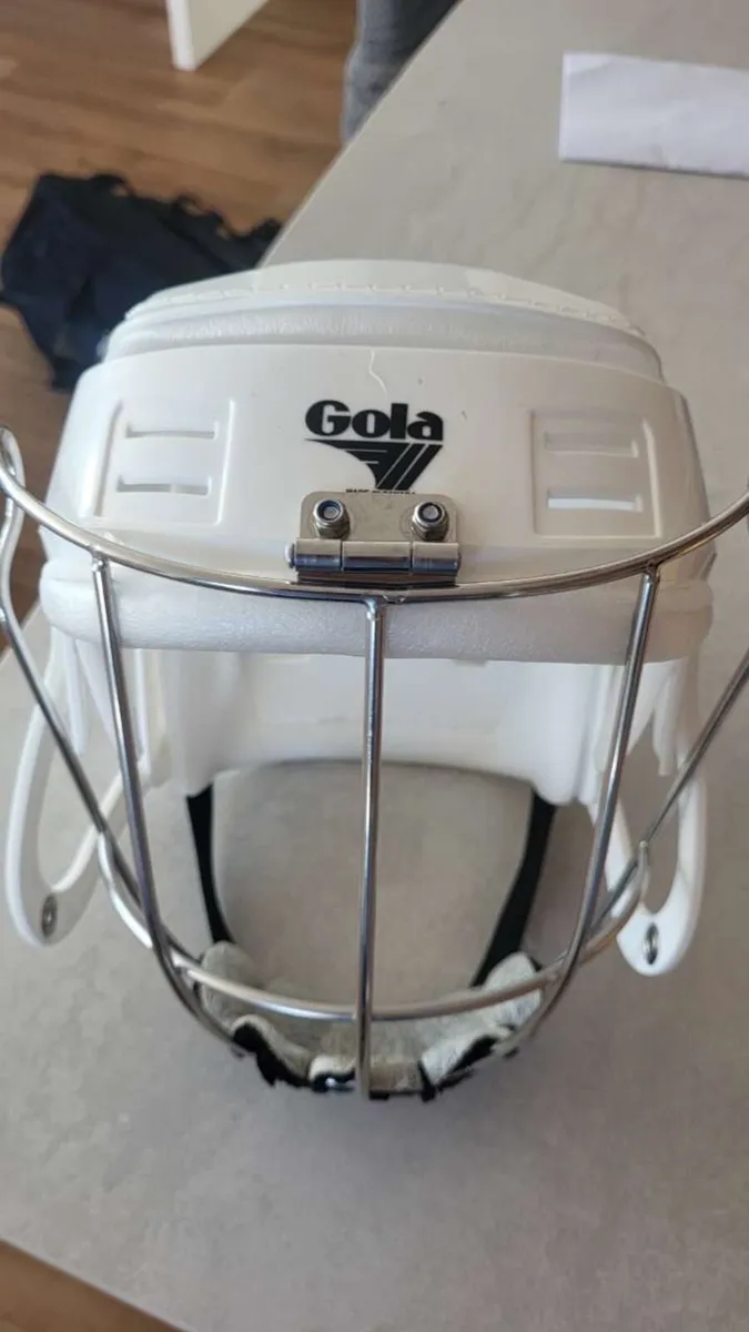 Looking for old style helmet trade for gola