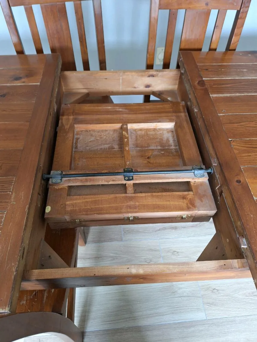 Table and 6 chairs - Image 3