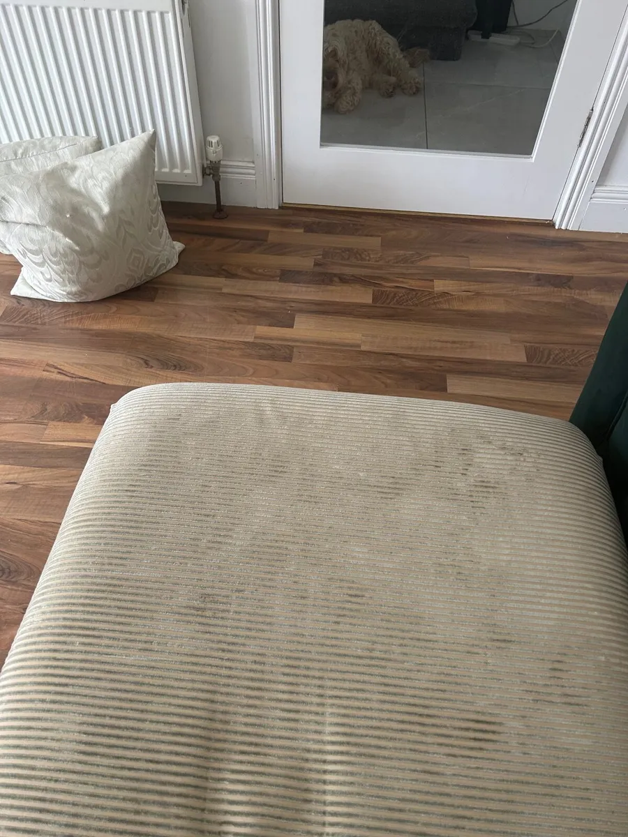 Couch - Image 4