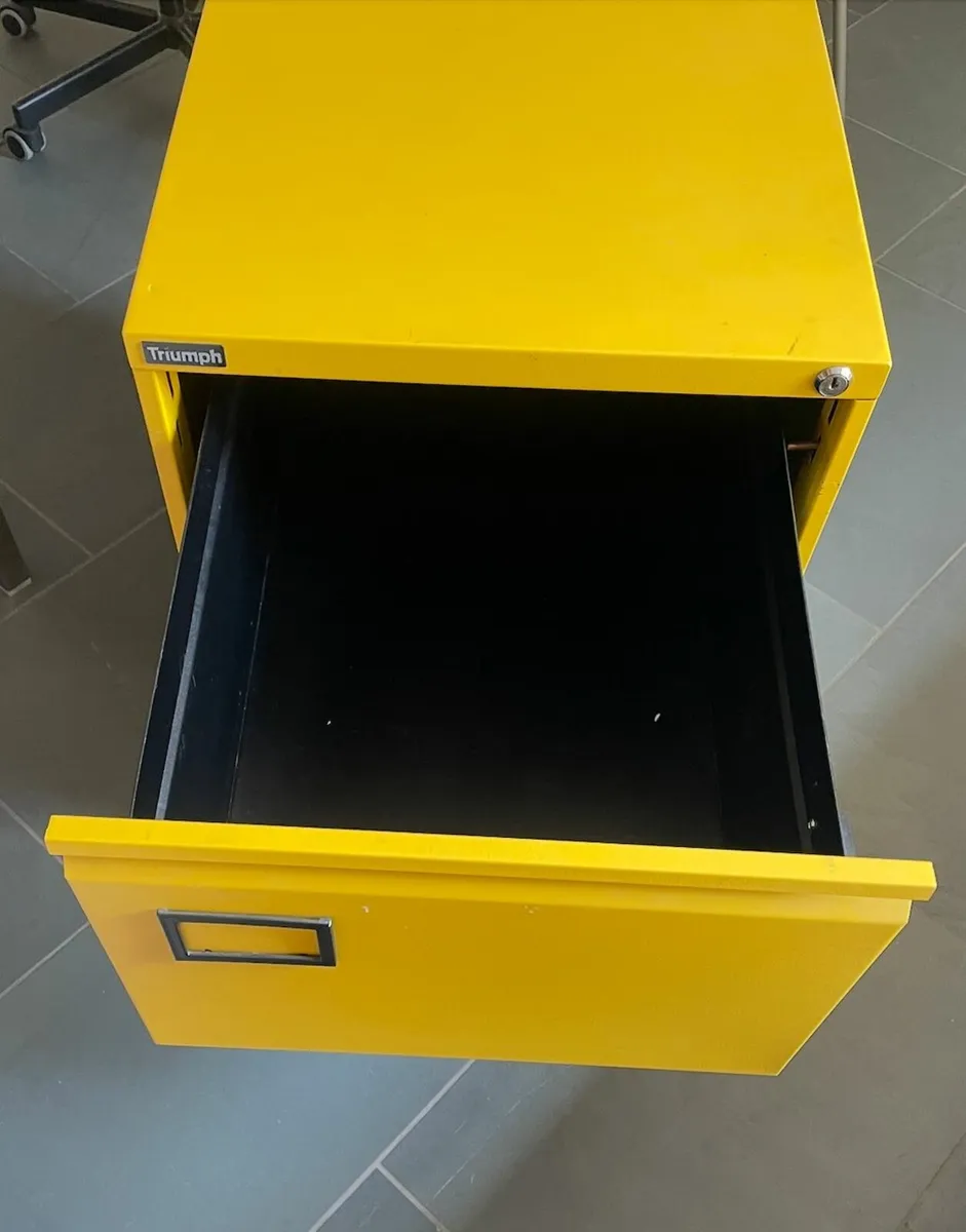File Cabinet - FREE - Image 2