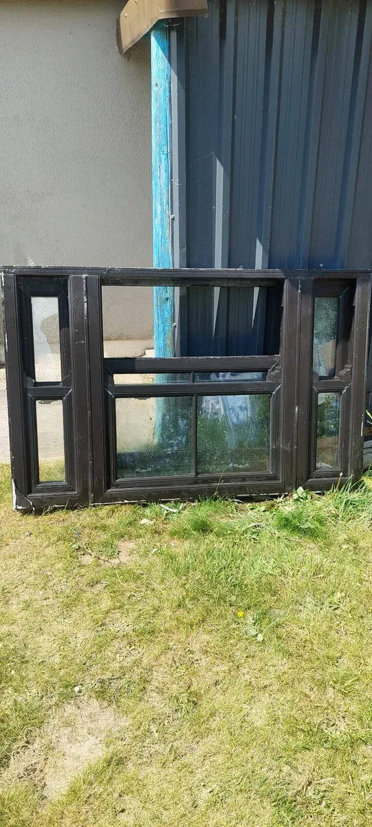 Sash window