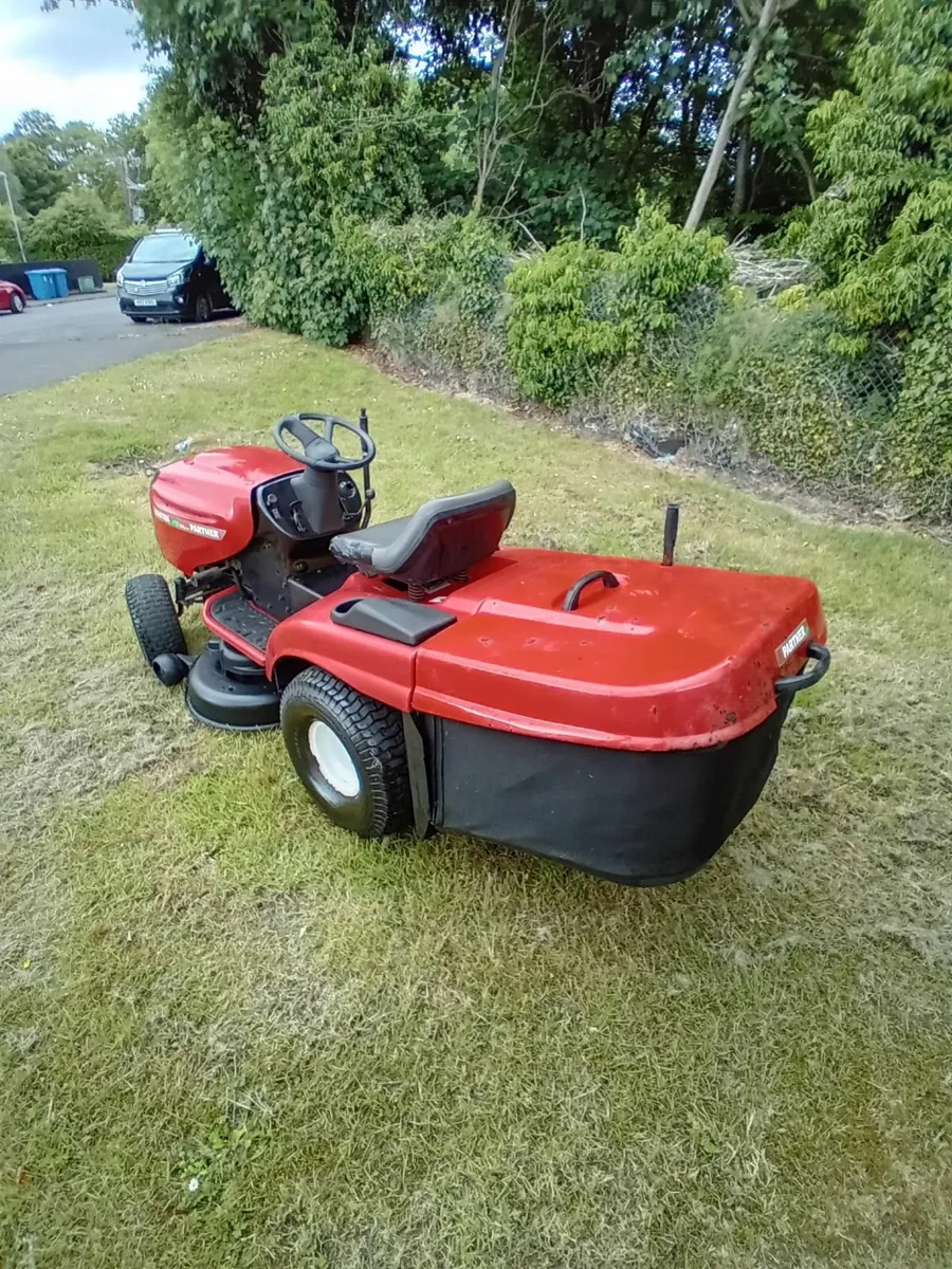 Partner bye husqvarna ride on lawnmower - Image 2