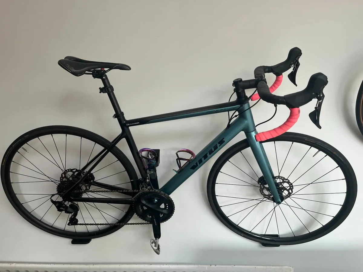 Women's  Road Bike - Image 1