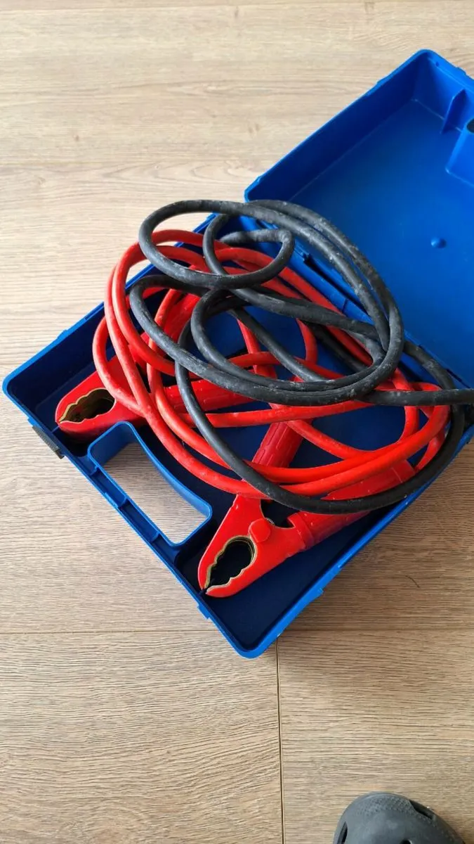 Jump leads - Image 2