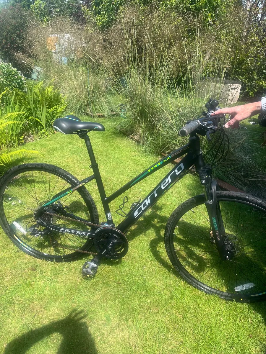 Carrer Hybrid Bike - Image 1