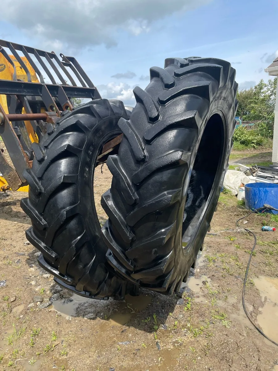 R38 16.9 Tyres - Image 1