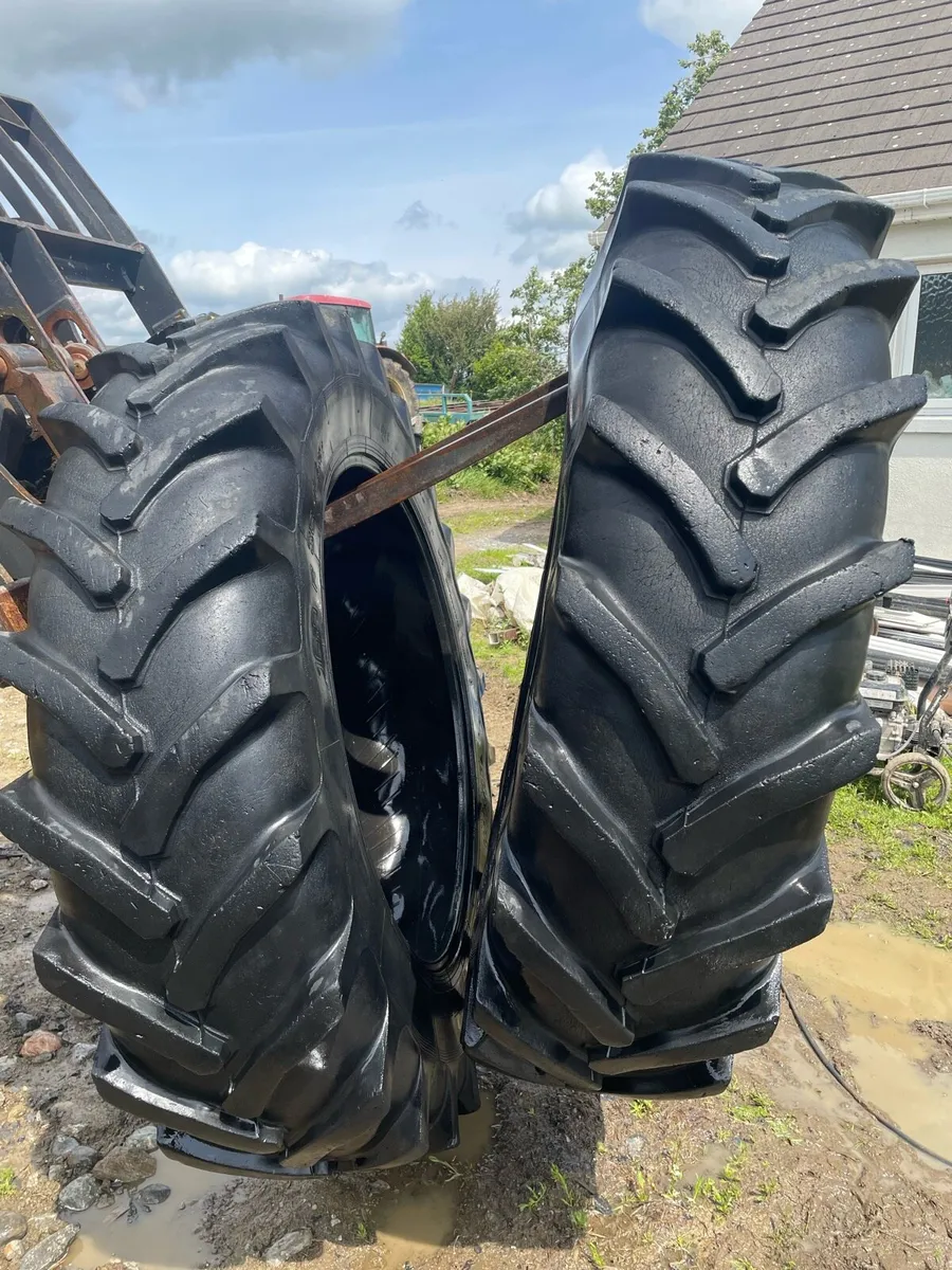 R38 16.9 Tyres - Image 3