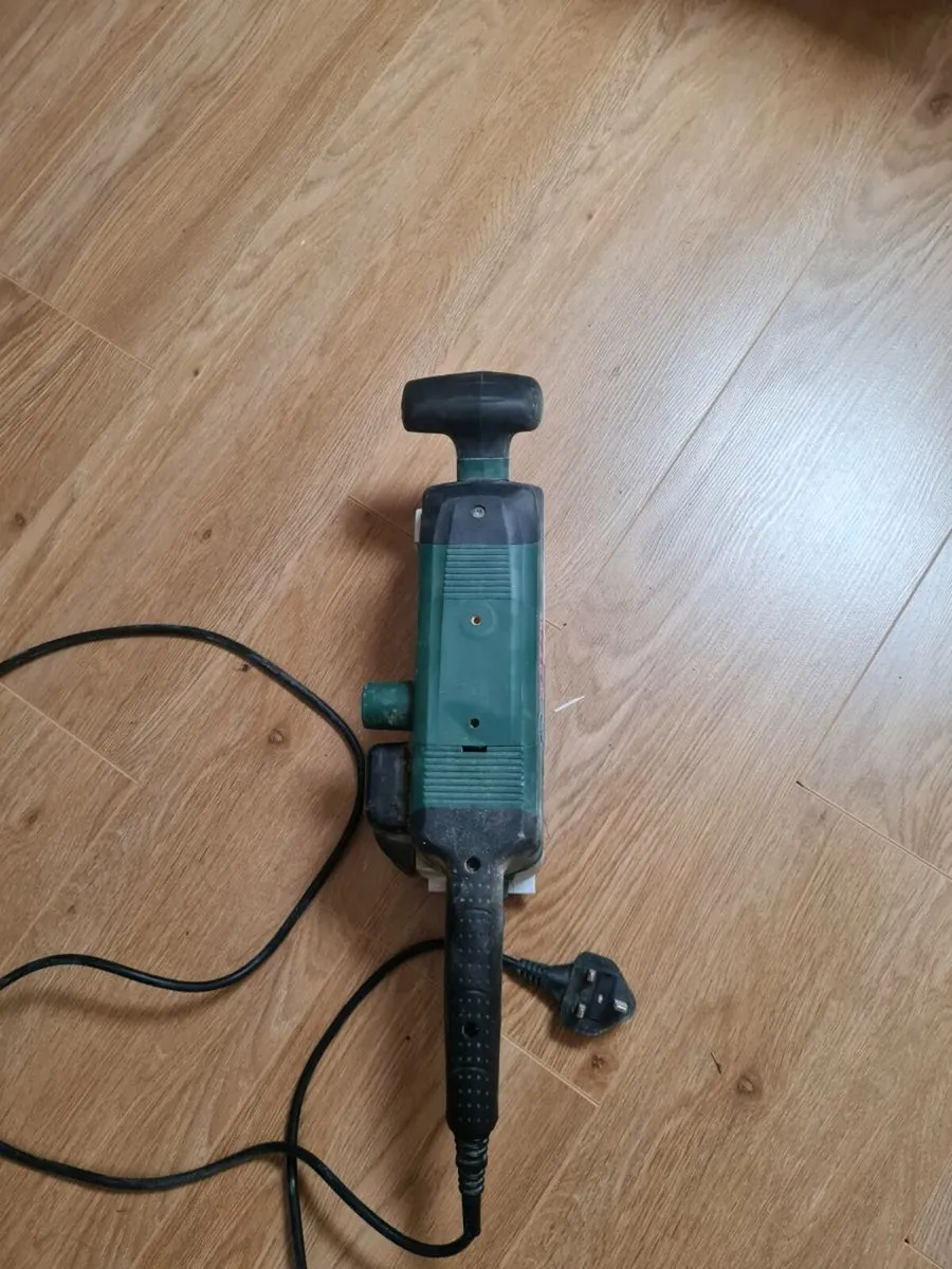 Bosch belt sander - Image 2