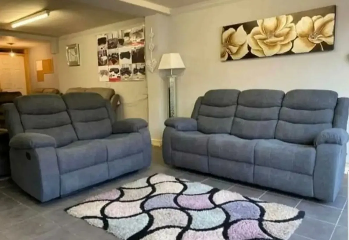 New 3+2 Bella Fabric Recliner With Pulldown Table