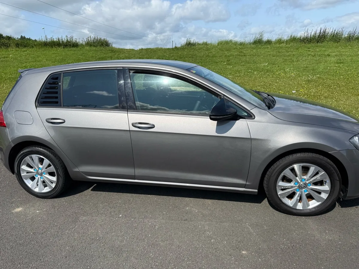 VW Golf 1.6 TDI low km - Image 4