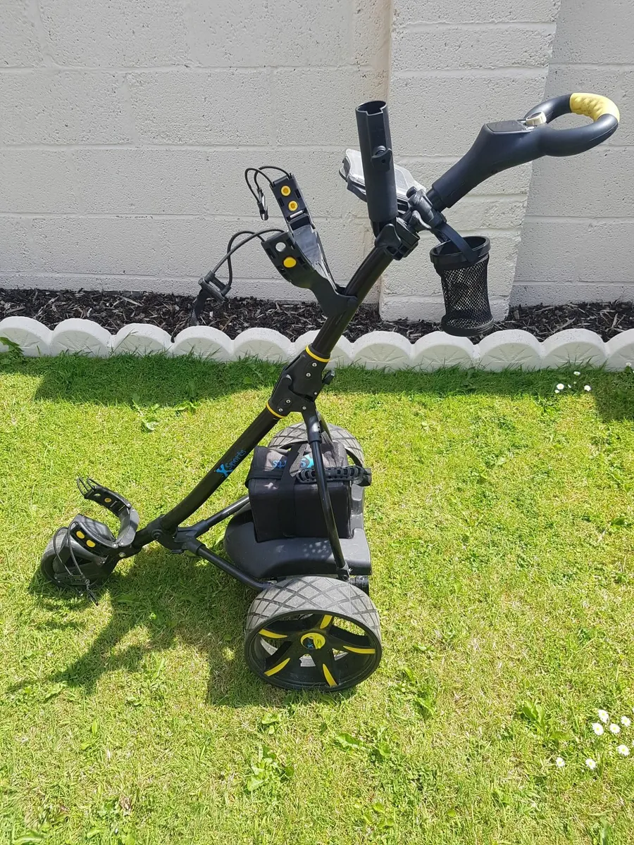 Electric golf trolley - Image 1