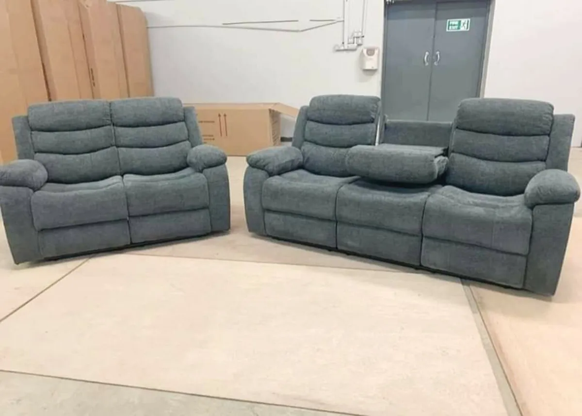 New 3+2 Bella Fabric Recliner With Pulldown Table - Image 3