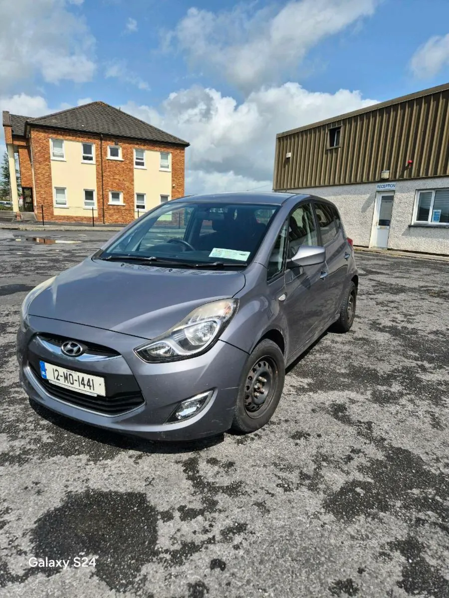 Hyundai  IX 20 Diesel 2012 - Image 2