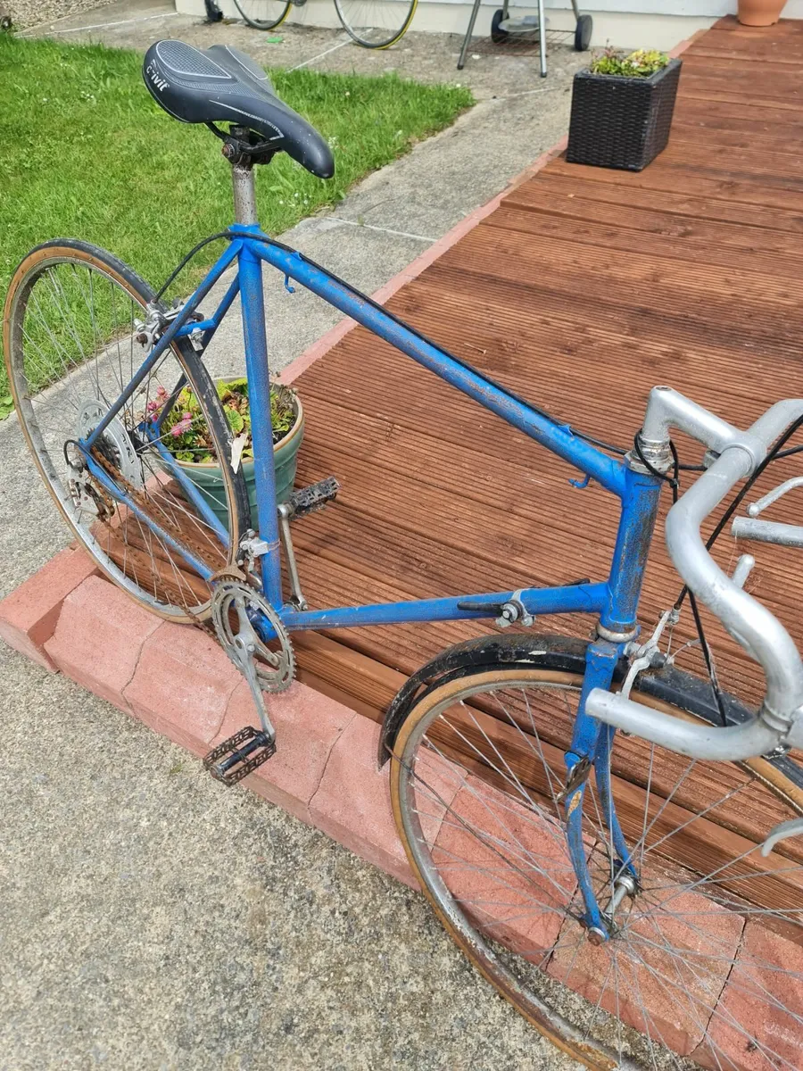 Free Racing bike - Image 2