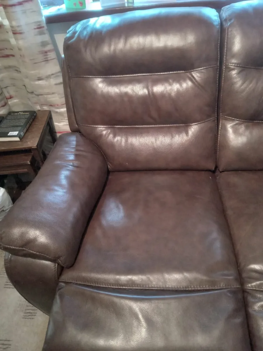 Couch - Image 4