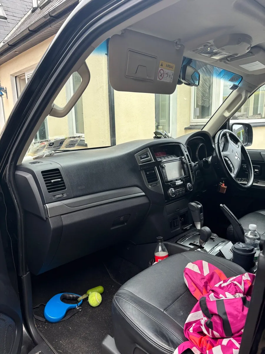 Mitsubishi Pajero 3.2 - Image 1