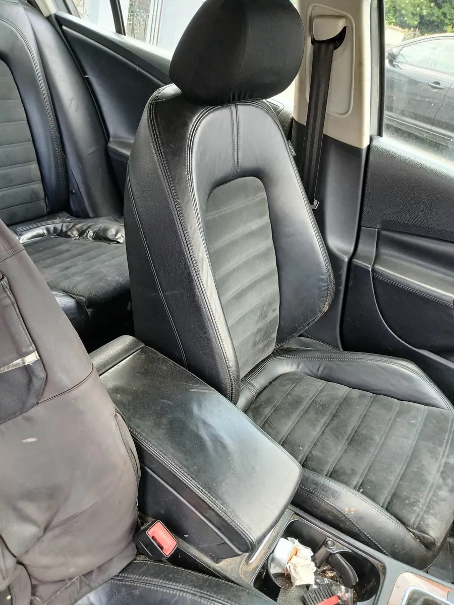 Volkswagen Passat 2005 - Image 3