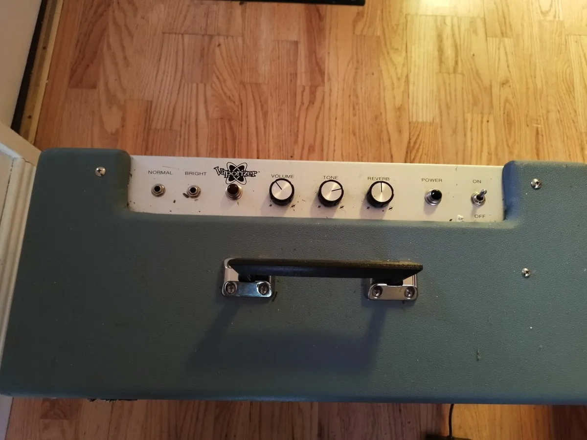 Fender vapouriser tube guitar amp - Image 4