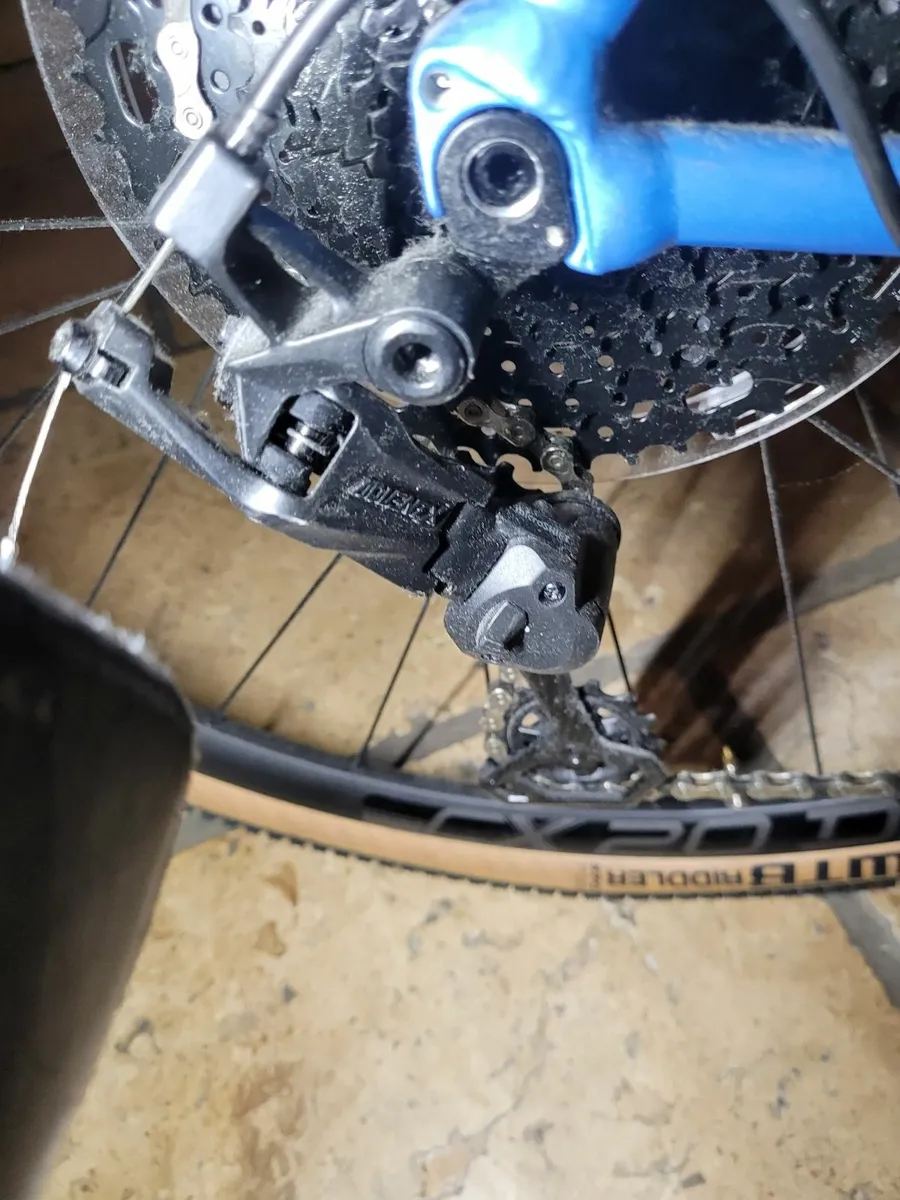 comadale topstone gravel bike - Image 4