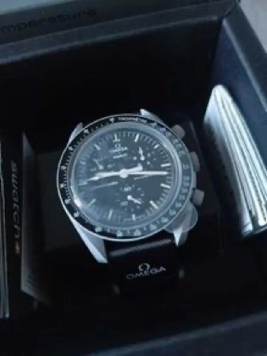 OMEGA Moonswatch Mission to the Moon Speedmaster - Image 2