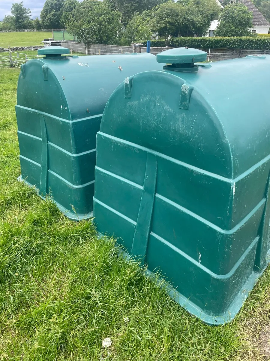 JFC calf hutches - Image 2