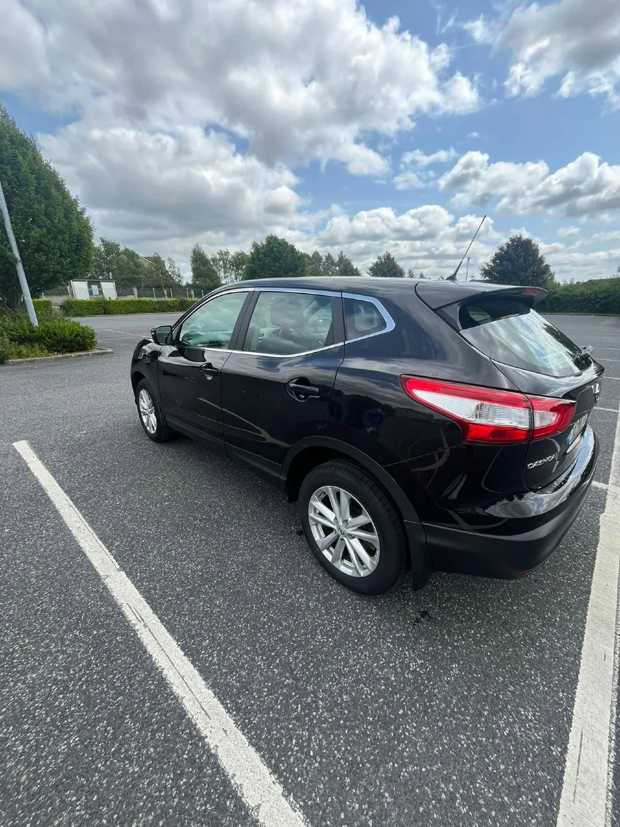 Nissan Qashqai 2015 - Image 2
