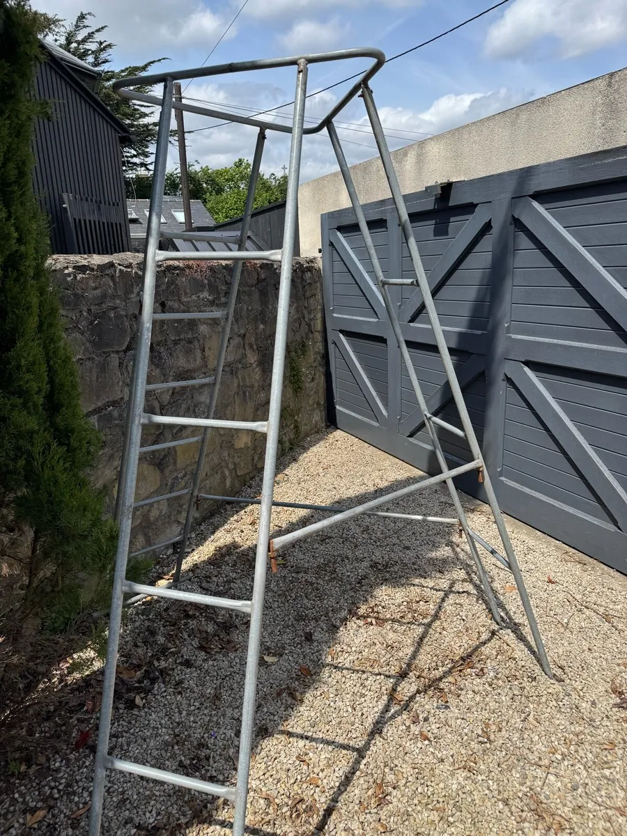 Climbing Frame - Image 1