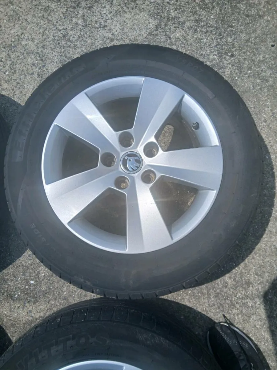 Alloy wheels - Image 2