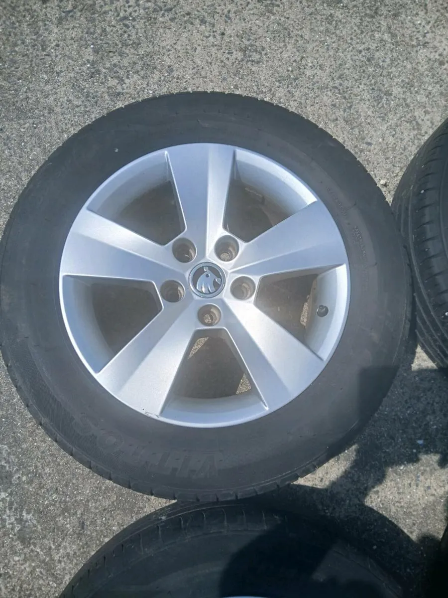 Alloy wheels - Image 3